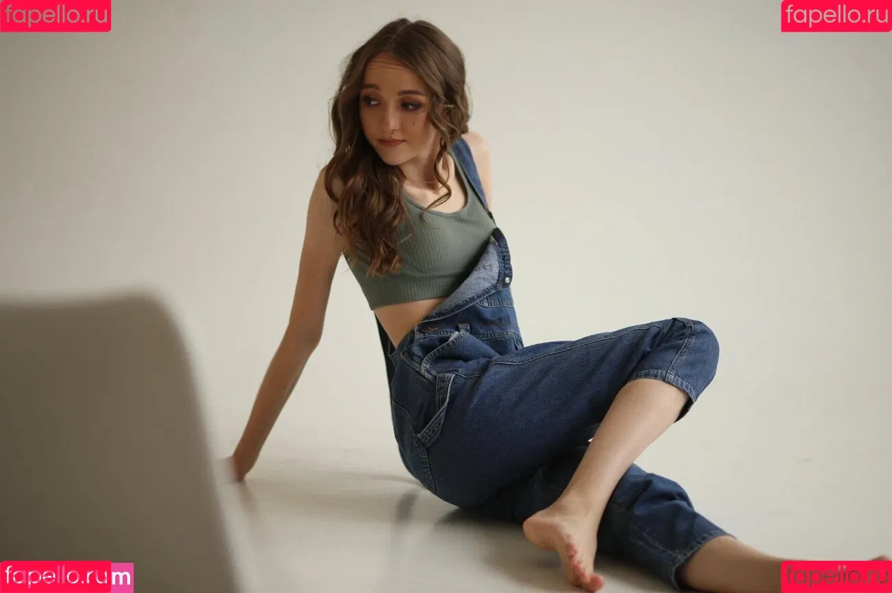 Lina Maries Photo Shooting Onlyfans Photo Gallery 