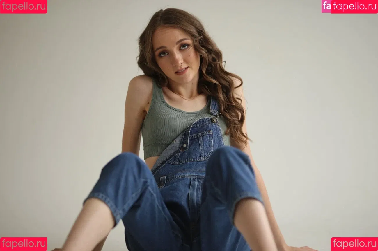Lina Maries Photo Shooting Onlyfans Photo Gallery 