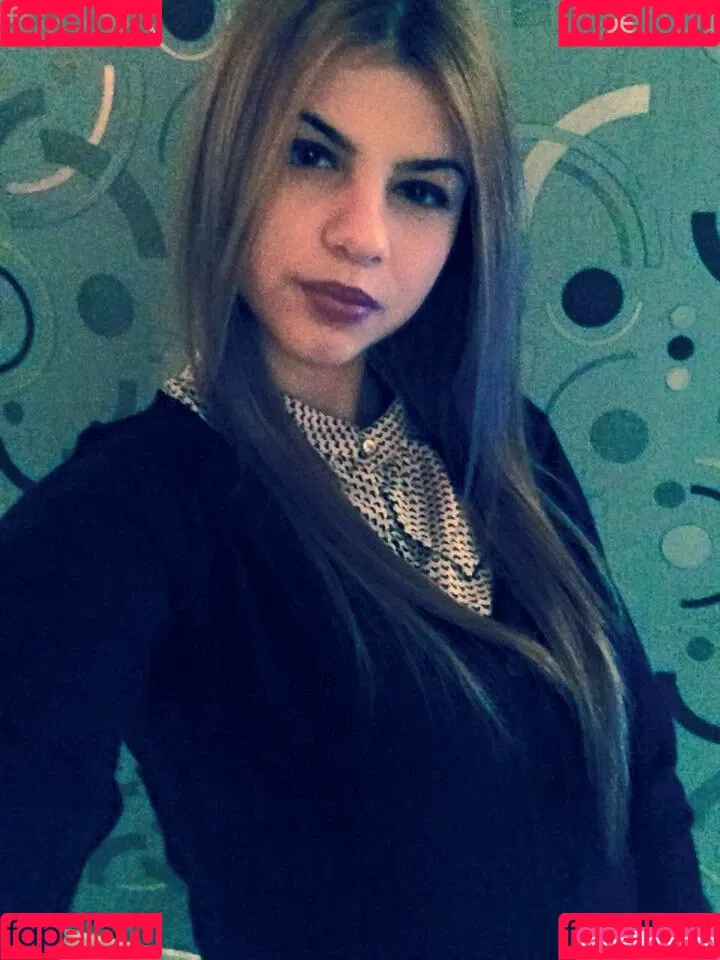 Roberta Ptru Onlyfans Photo Gallery 