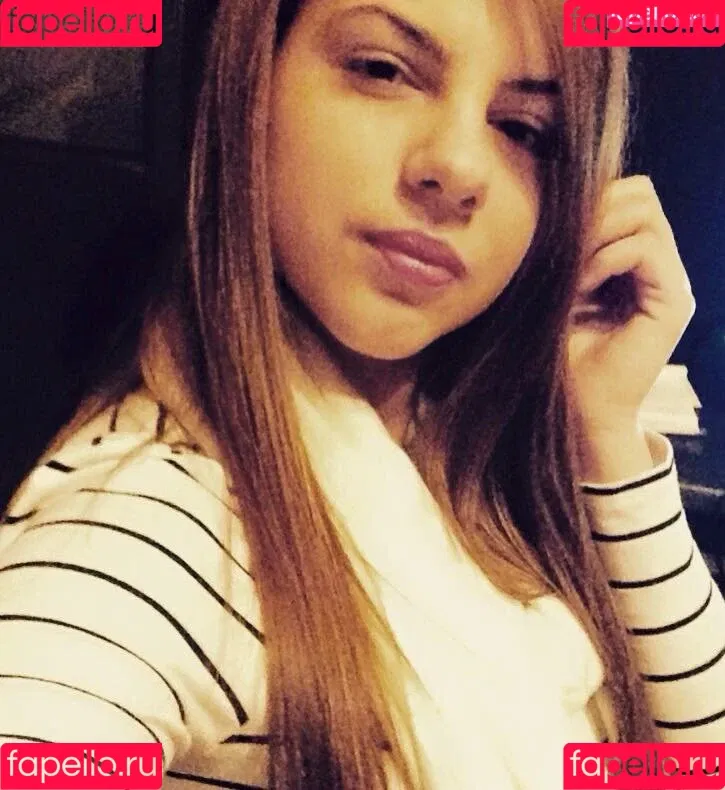 Roberta Ptru Onlyfans Photo Gallery 
