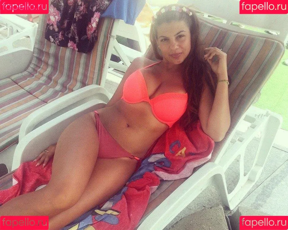 Roberta Ptru Onlyfans Photo Gallery 