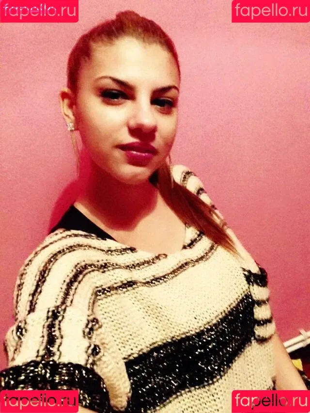 Roberta Ptru Onlyfans Photo Gallery 