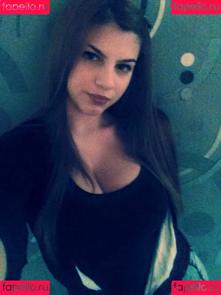 Roberta Ptru Onlyfans Photo Gallery 