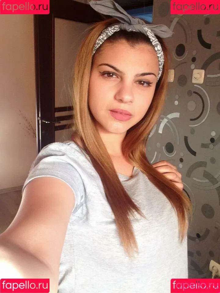 Roberta Ptru Onlyfans Photo Gallery 