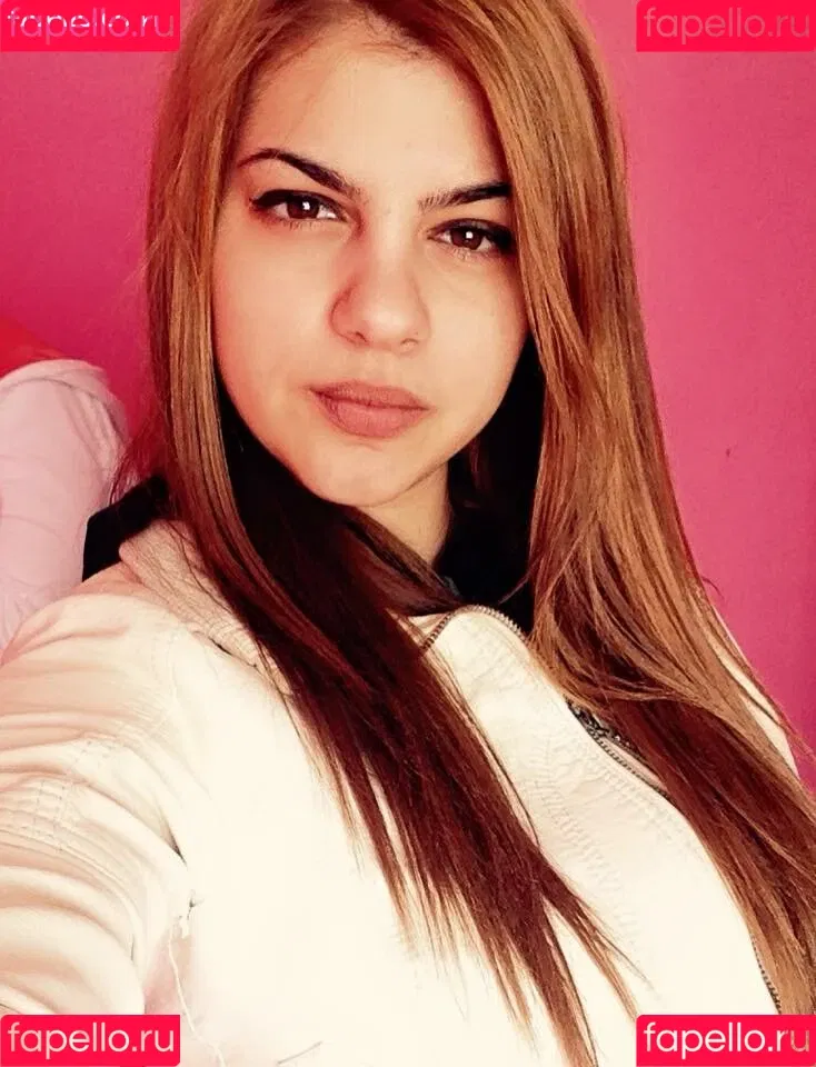 Roberta Ptru Onlyfans Photo Gallery 