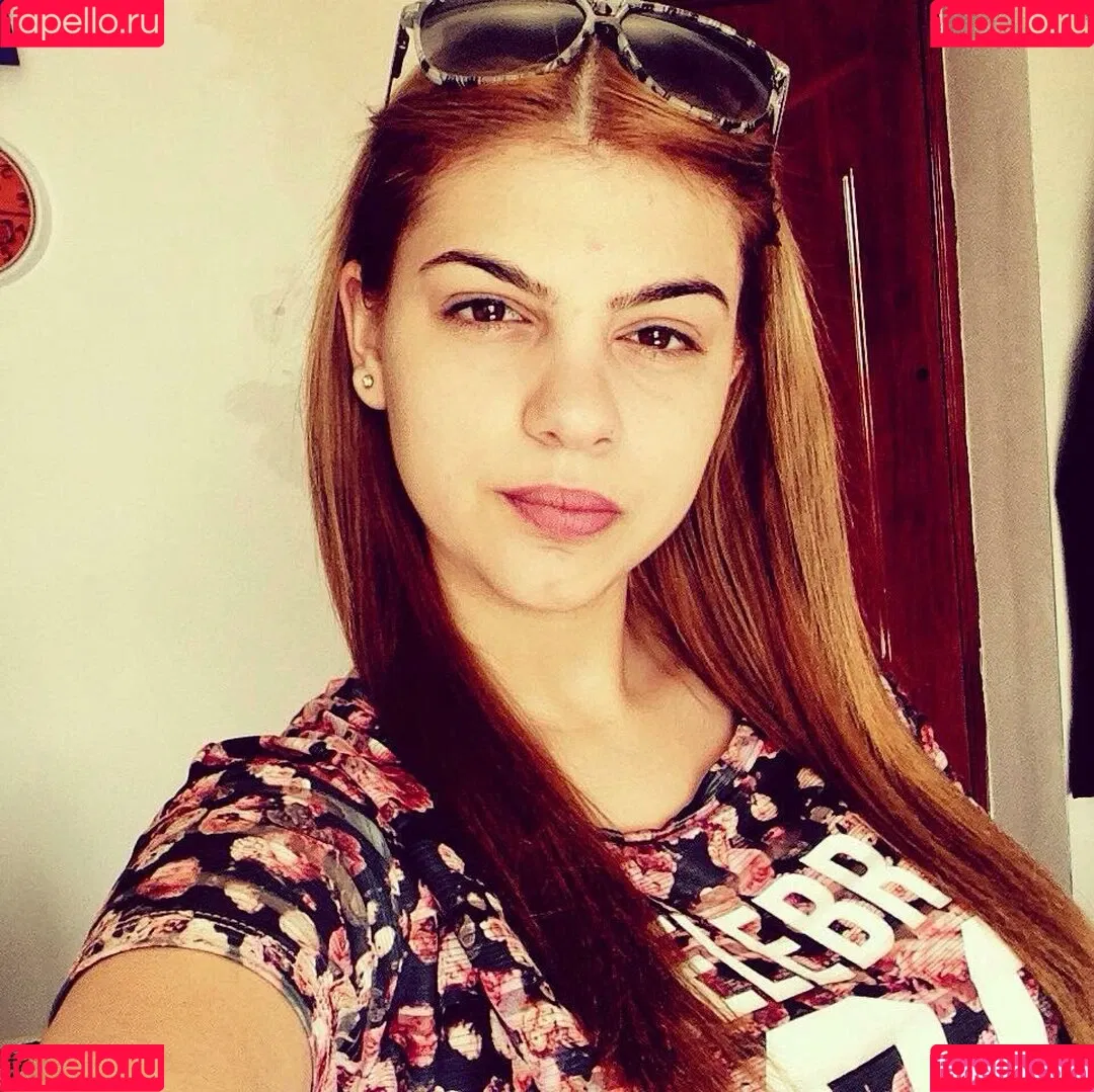 Roberta Ptru Onlyfans Photo Gallery 