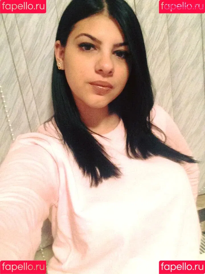 Roberta Ptru Onlyfans Photo Gallery 