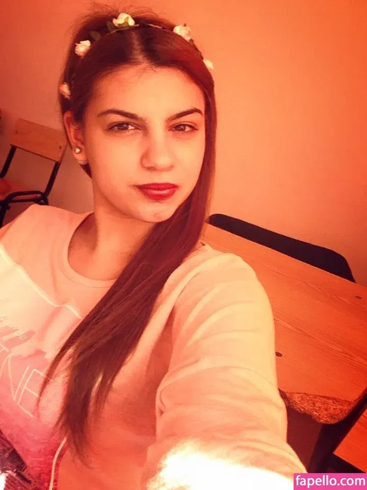 Roberta Ptru Onlyfans Photo Gallery 