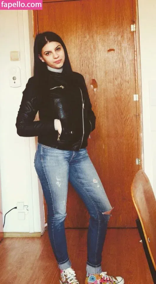 Roberta Ptru Onlyfans Photo Gallery 