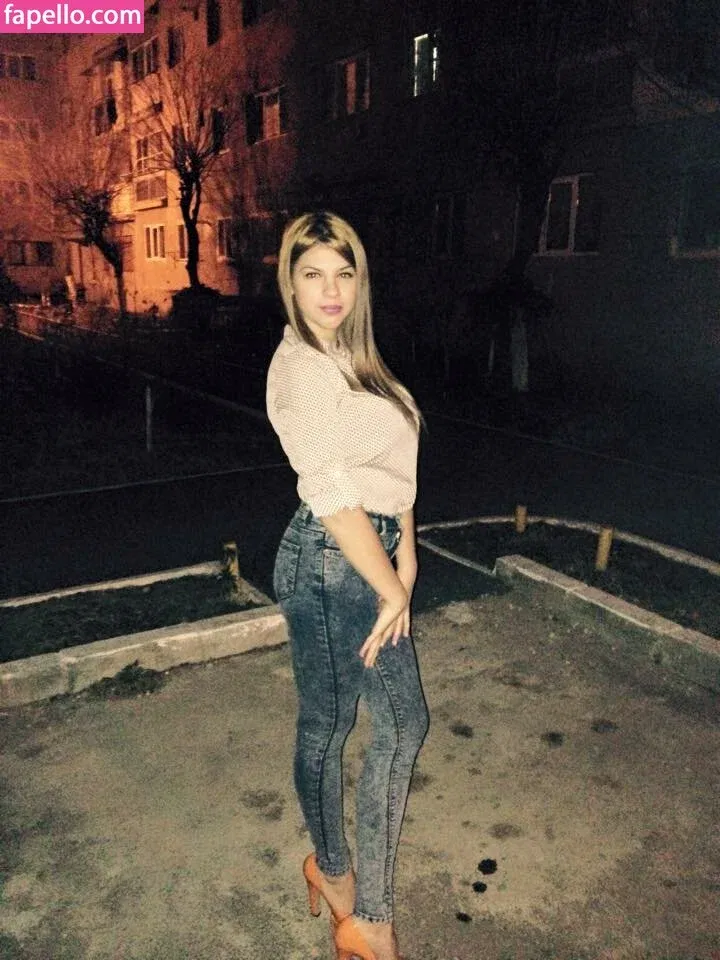 Roberta Ptru Onlyfans Photo Gallery 