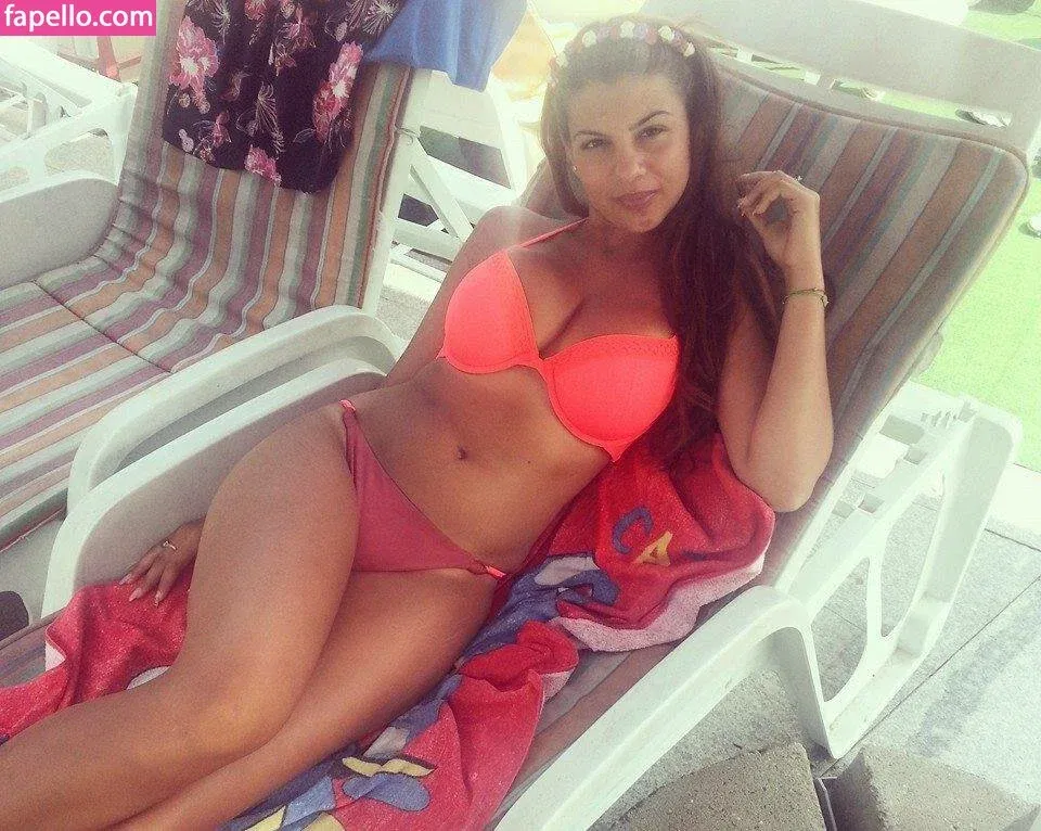 Roberta Ptru Onlyfans Photo Gallery 