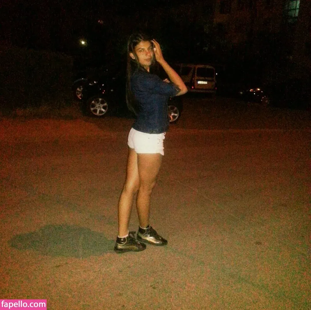 Roberta Ptru Onlyfans Photo Gallery 