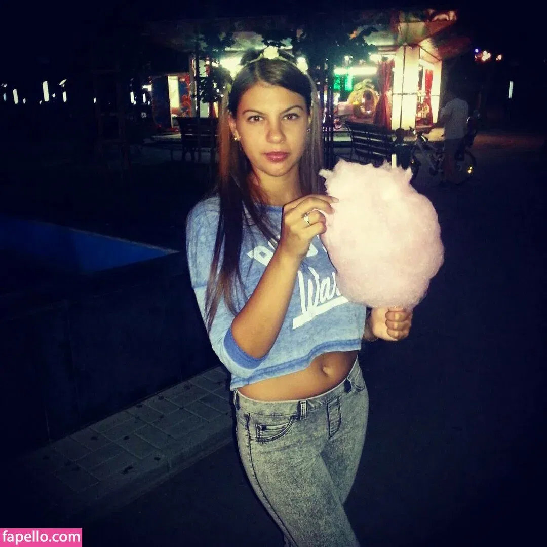 Roberta Ptru Onlyfans Photo Gallery 