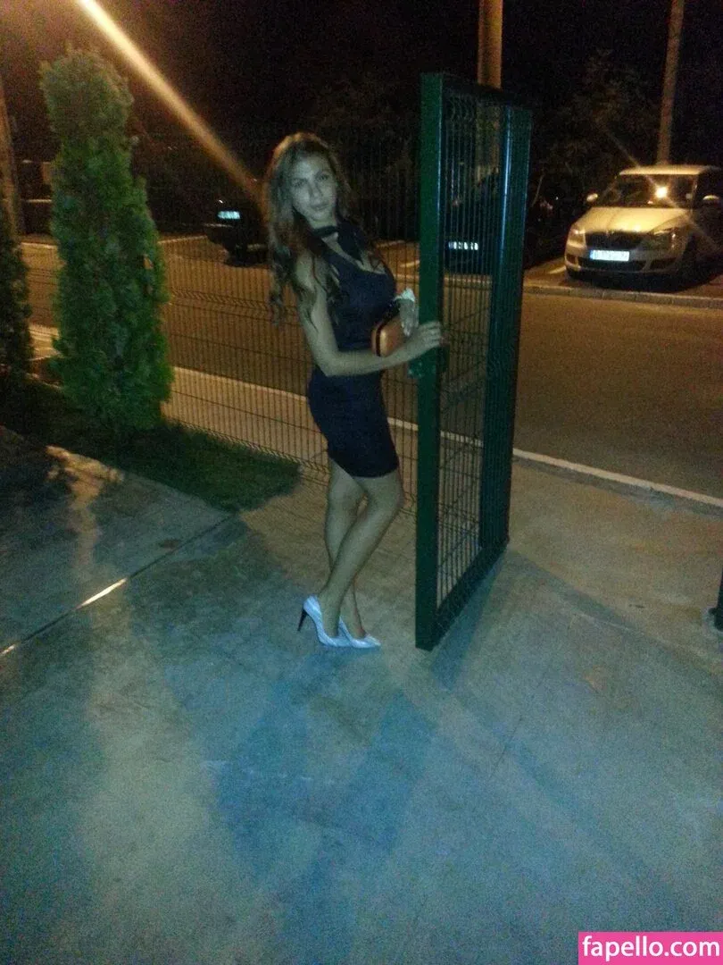 Roberta Ptru Onlyfans Photo Gallery 