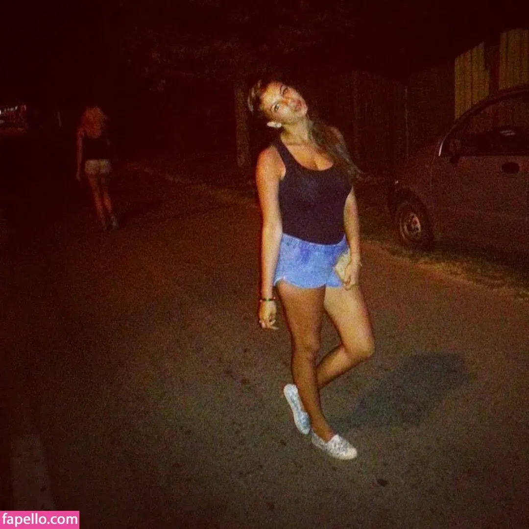 Roberta Ptru Onlyfans Photo Gallery 