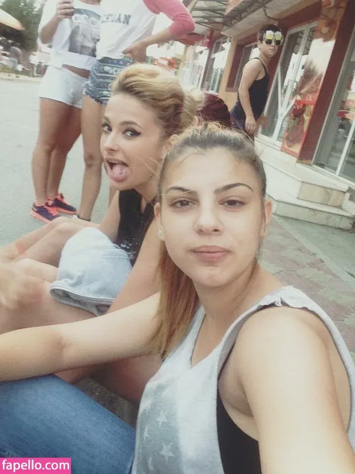 Roberta Ptru Onlyfans Photo Gallery 