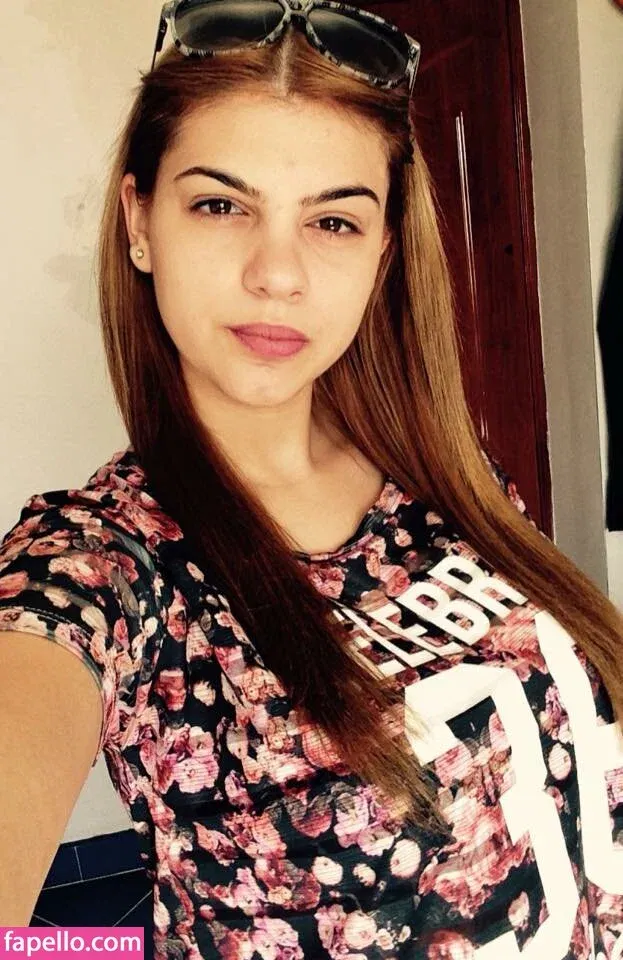 Roberta Ptru Onlyfans Photo Gallery 