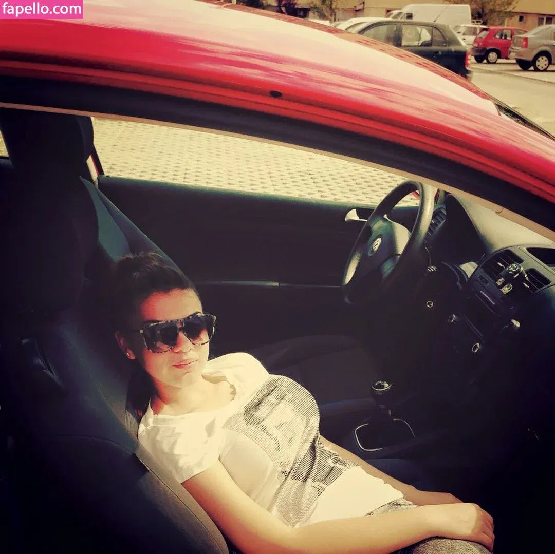 Roberta Ptru Onlyfans Photo Gallery 