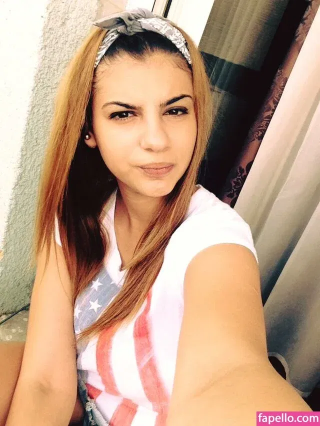 Roberta Ptru Onlyfans Photo Gallery 