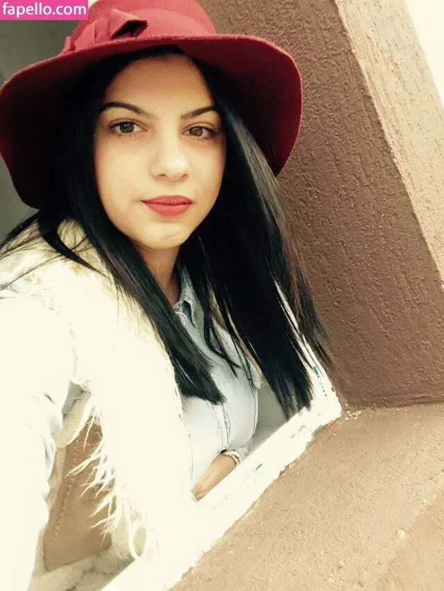 Roberta Ptru Onlyfans Photo Gallery 