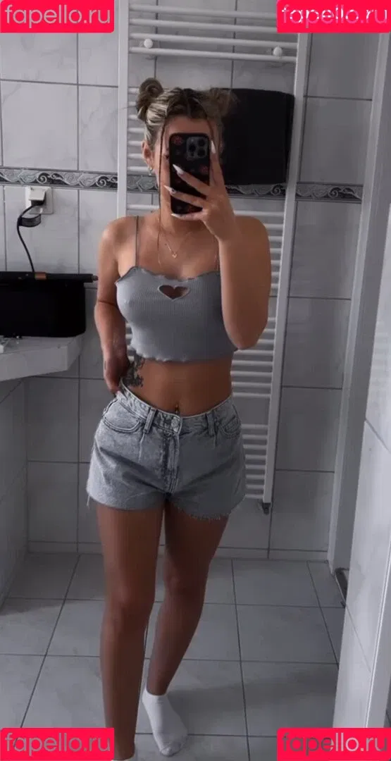 Vielzuklein_ Onlyfans Photo Gallery 