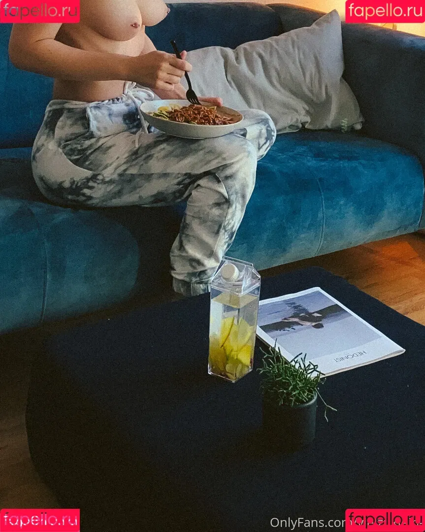 Vielzuklein_ Onlyfans Photo Gallery 