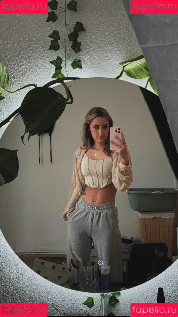 Vielzuklein_ Onlyfans Photo Gallery 