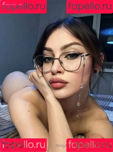 kikiyounny Onlyfans Photo Gallery 