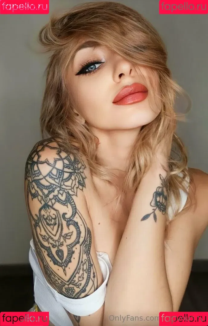 kikiyounny Onlyfans Photo Gallery 