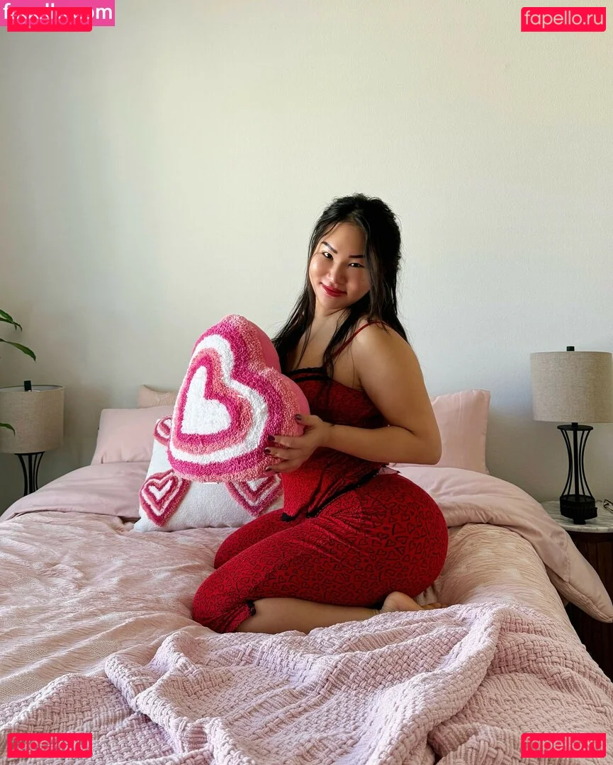 Megan Kim Onlyfans Photo Gallery 