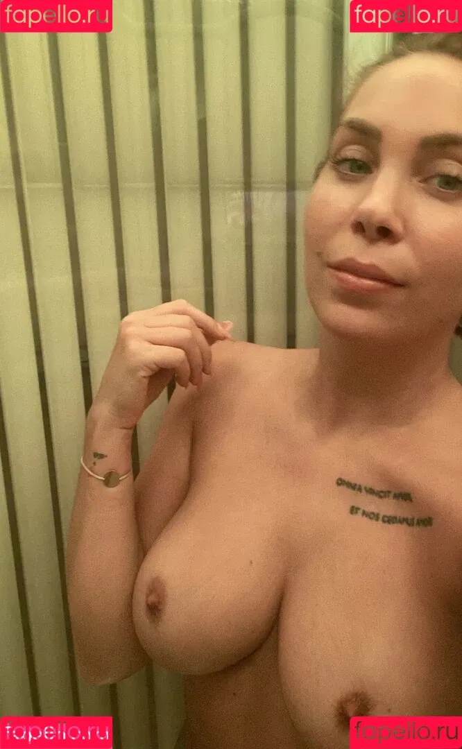 Tara Tabitha Onlyfans Photo Gallery 