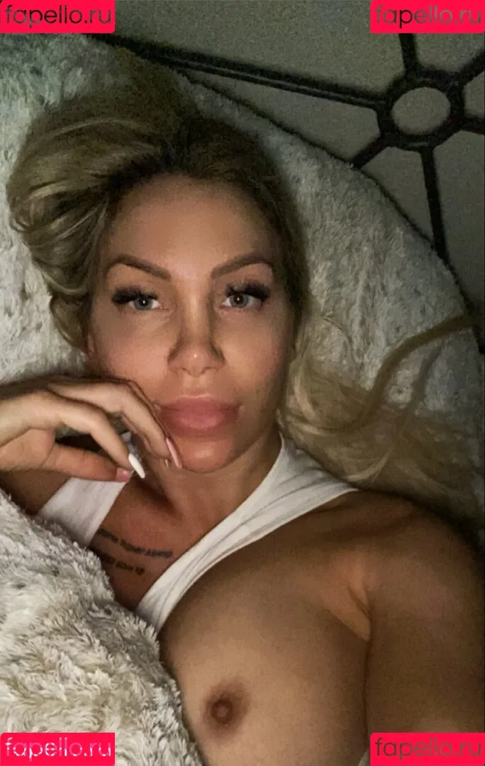 Tara Tabitha Onlyfans Photo Gallery 