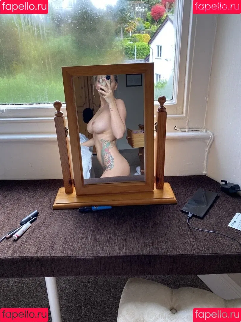 Tara Tabitha Onlyfans Photo Gallery 