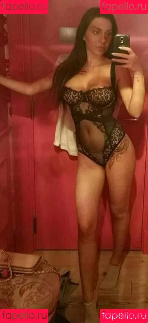 Tara Tabitha Onlyfans Photo Gallery 