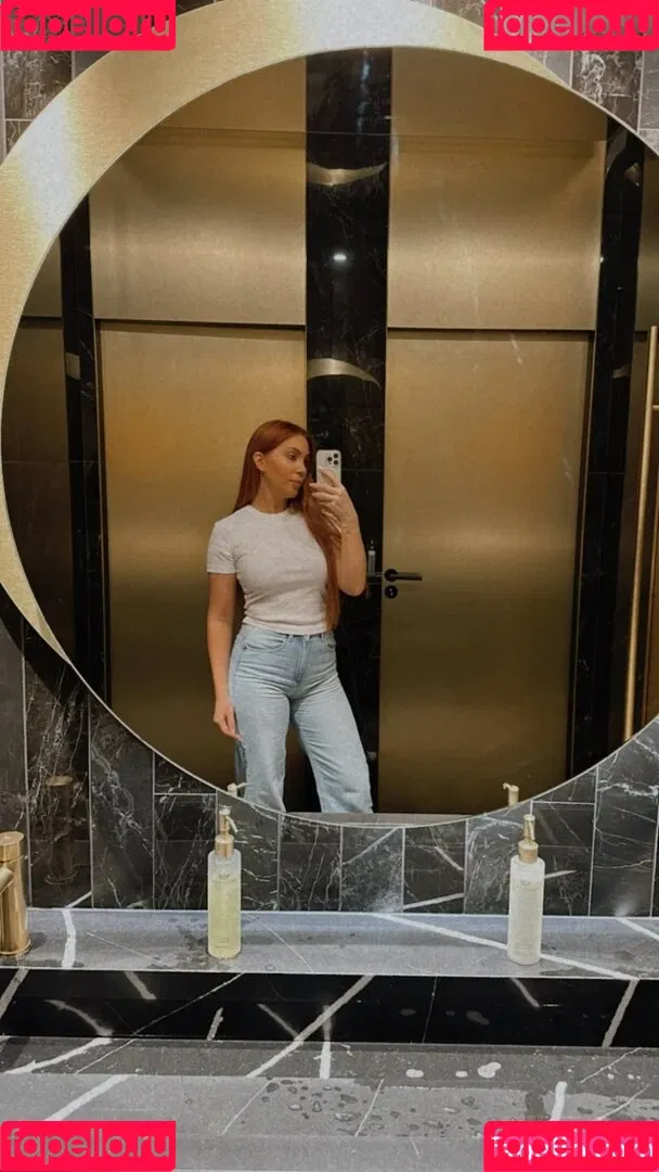 Tara Tabitha Onlyfans Photo Gallery 