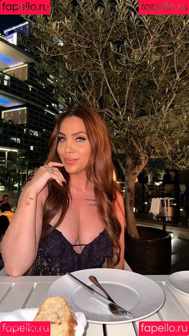 Tara Tabitha Onlyfans Photo Gallery 