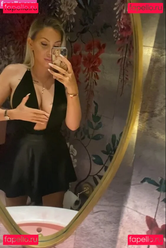 Tara Tabitha Onlyfans Photo Gallery 