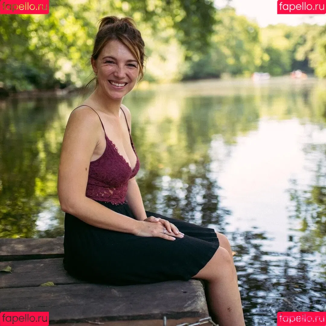 Iris Mareike Steen Onlyfans Photo Gallery 