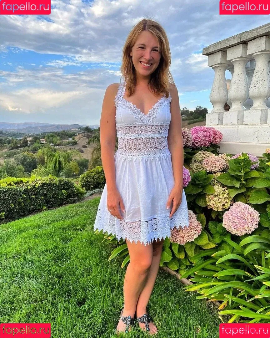 Iris Mareike Steen Onlyfans Photo Gallery 