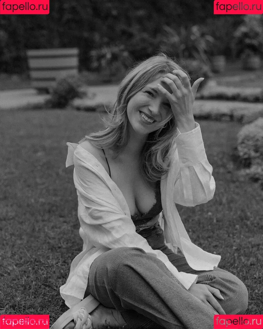 Iris Mareike Steen Onlyfans Photo Gallery 