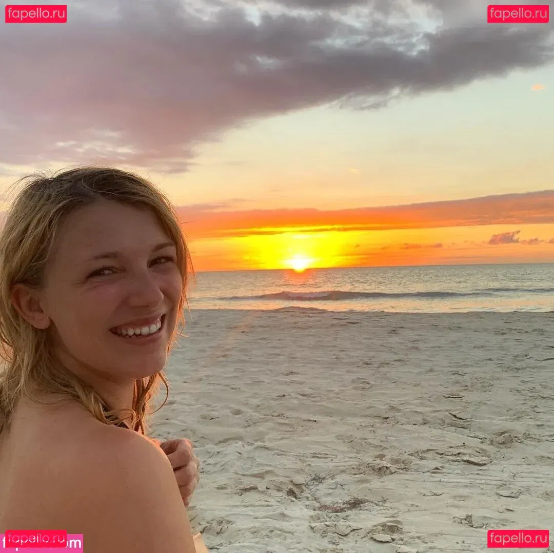 Iris Mareike Steen Onlyfans Photo Gallery 