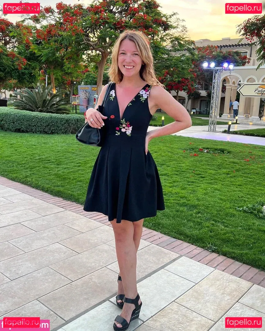 Iris Mareike Steen Onlyfans Photo Gallery 