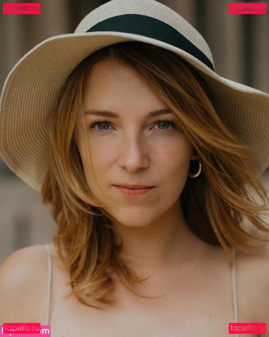 Iris Mareike Steen Onlyfans Photo Gallery 