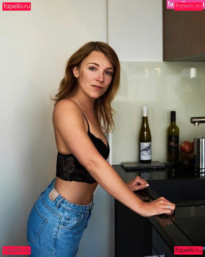 Iris Mareike Steen Onlyfans Photo Gallery 