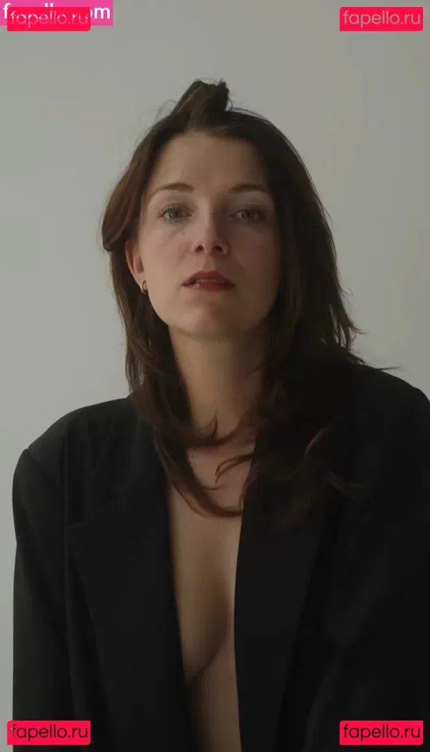 Iris Mareike Steen Onlyfans Photo Gallery 