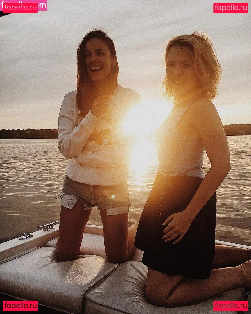 Iris Mareike Steen Onlyfans Photo Gallery 