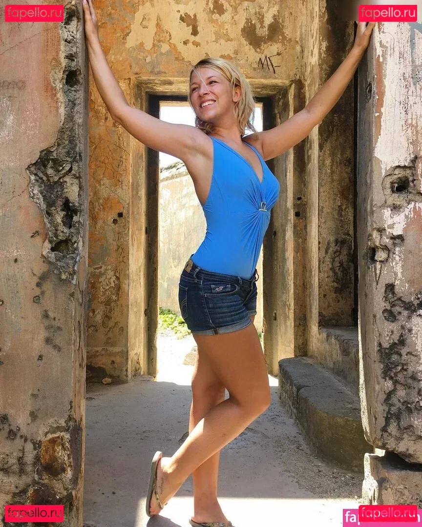 Iris Mareike Steen Onlyfans Photo Gallery 