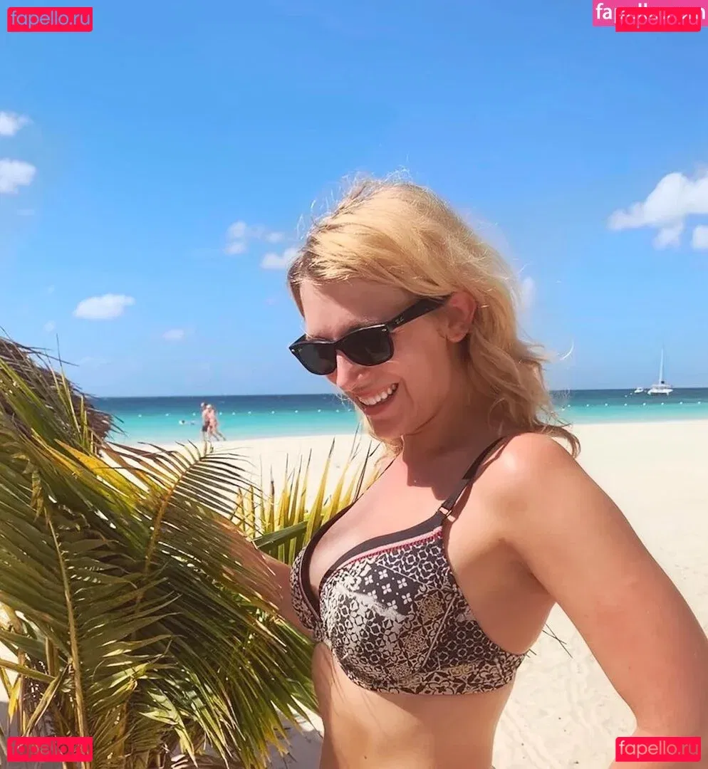 Iris Mareike Steen Onlyfans Photo Gallery 