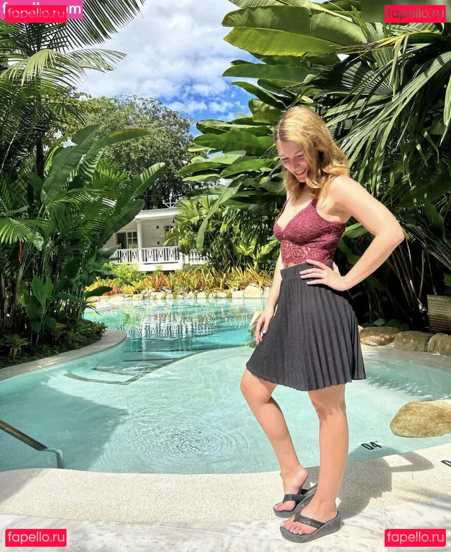 Iris Mareike Steen Onlyfans Photo Gallery 