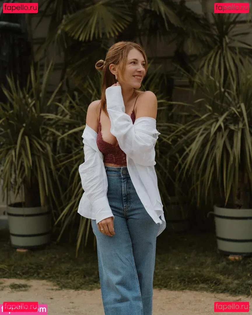 Iris Mareike Steen Onlyfans Photo Gallery 